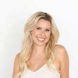 Headshot of Chesapeake Reiki practitioner Alison Papazois